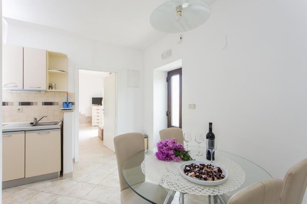 Apartments Maria Donje Celo Dış mekan fotoğraf