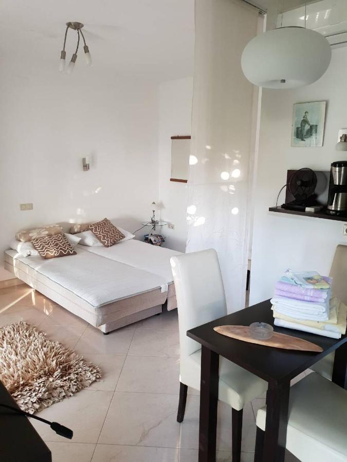 Apartments Maria Donje Celo Dış mekan fotoğraf
